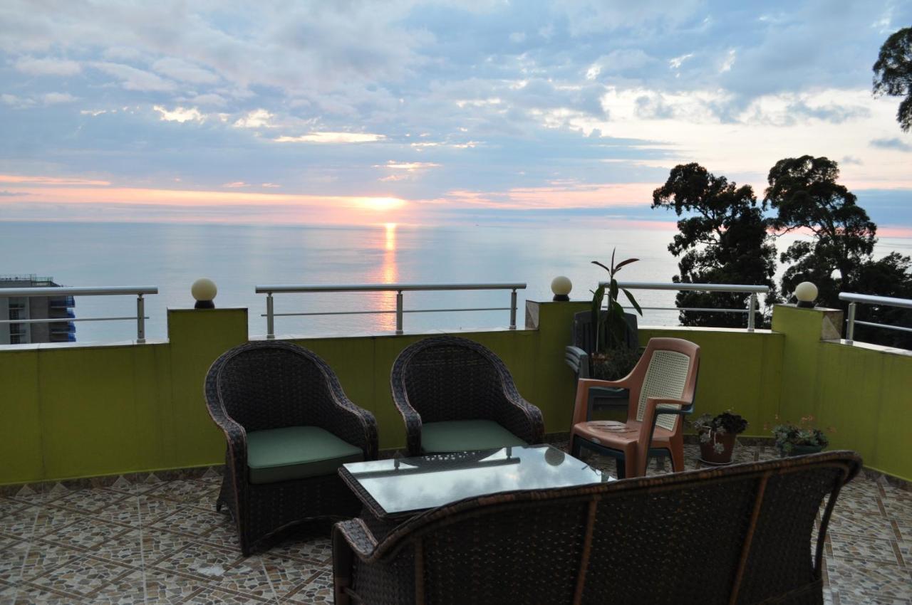 Akhmed Guest House Kvariati Exterior foto